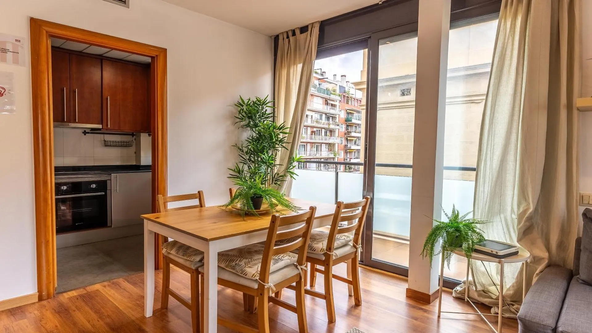 Διαμέρισμα Centrico Apartamento Con Terraza Βαρκελώνη