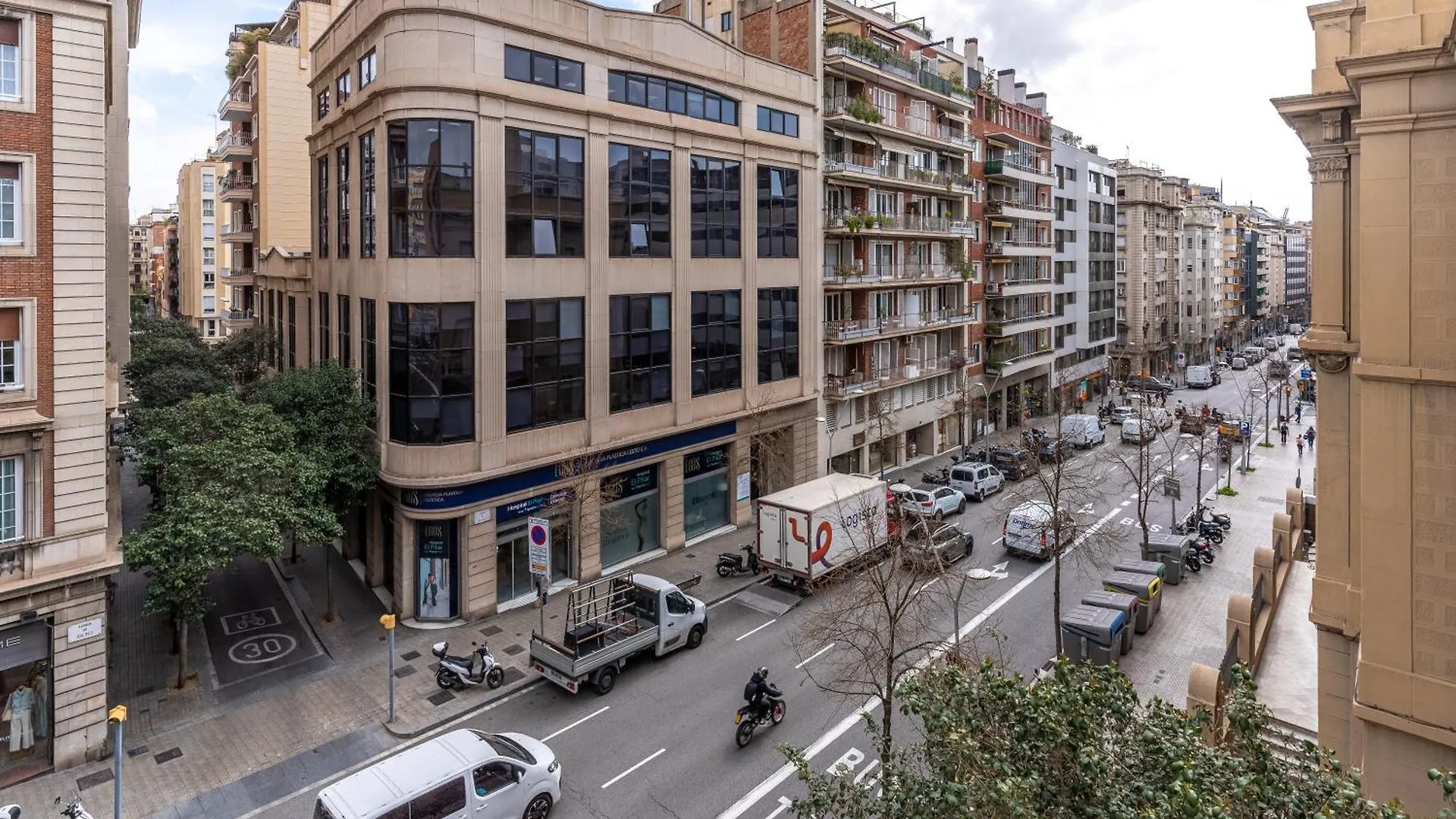 Centrico Apartamento Con Terraza Βαρκελώνη 0*,  Ισπανία
