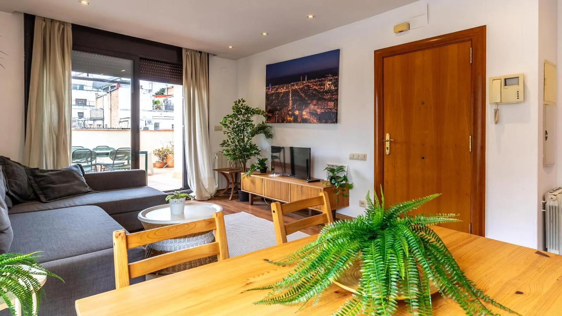 Centrico Apartamento Con Terraza Барселона 0*,